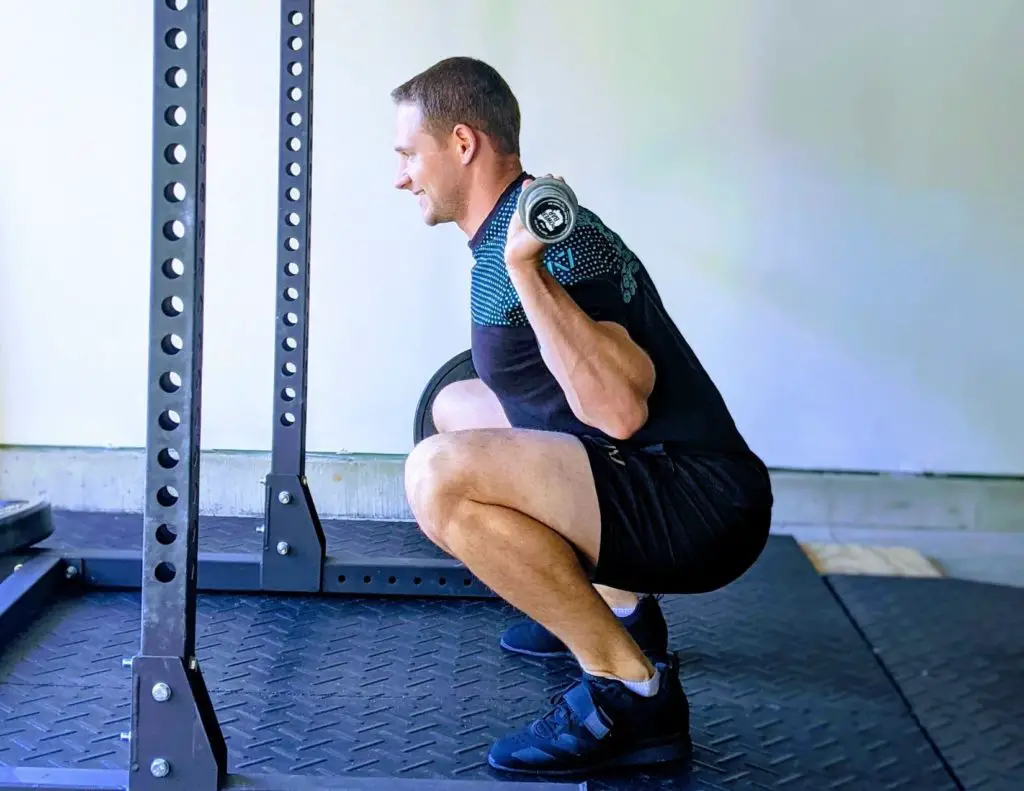 3 Reasons You Have Lower Back Pain After Squats (And How to Fix It ...