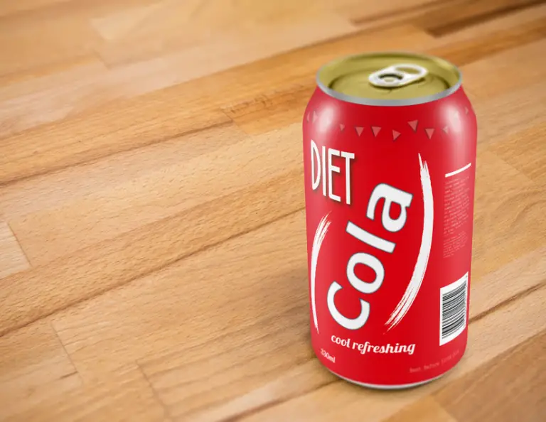 top fat loss foods include calorie-free, caffeine beverages like the generic diet soda in this picture